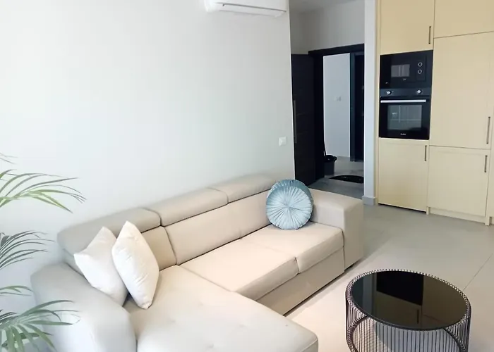 Wesley Qerret * גולם